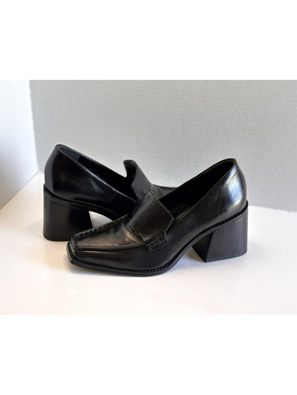 Vince Camuto Segellis Women's Black Leather Loafer Pumps Square Toe Size 8 M